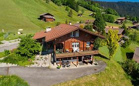 Apartment Artemis Im Gruenen Mit Bergblick